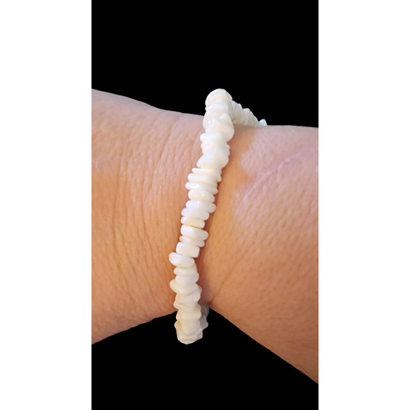 7-9mm Puka Shell anklet white Cut Chip 9" - Picture 1 of 3